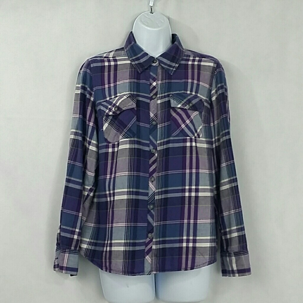Woman's Croft &Barrow long Sleeve Medium Shirt
